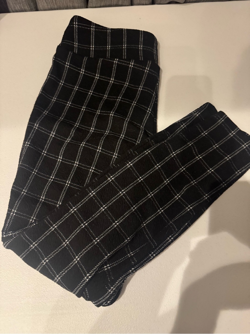 LuLaRoe Luxe Jacquard Black Leggings with White Windowpane Plaid